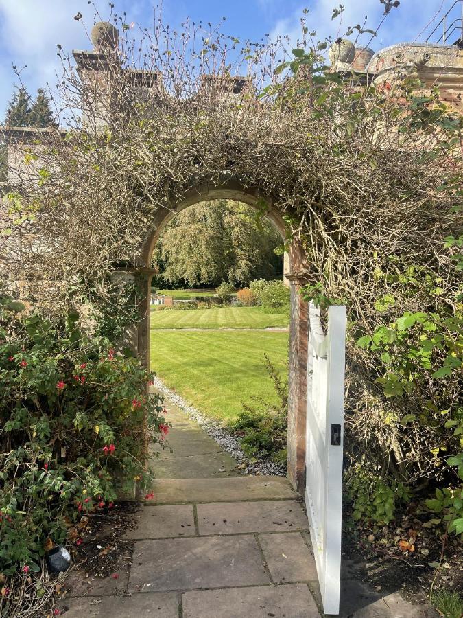 Dalston Hall Carlisle  Eksteriør billede